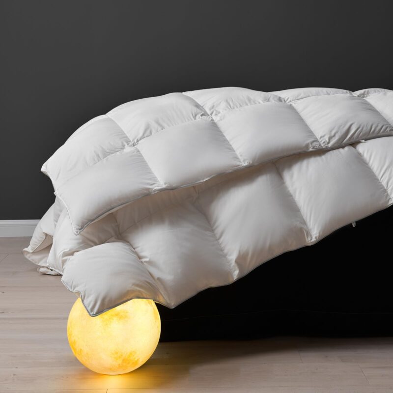 Pilota de vara DWR 220x240cm, usoara, din puf de gasca, certificata RDS, alba