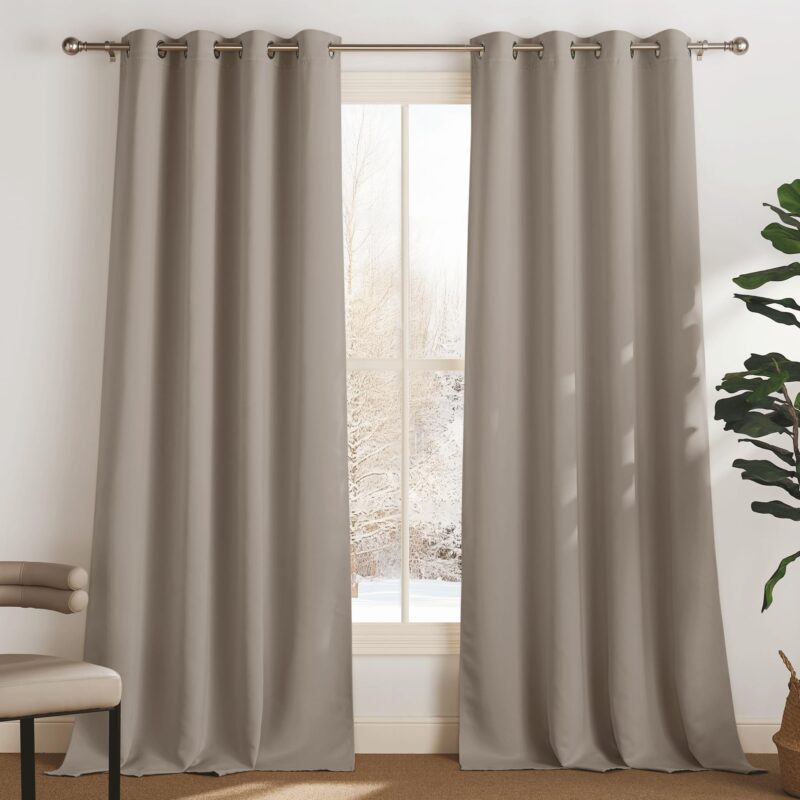 Draperii termice, cu ocheti, 2 buc., 75-85% opace, nisipiu, 140x240 cm