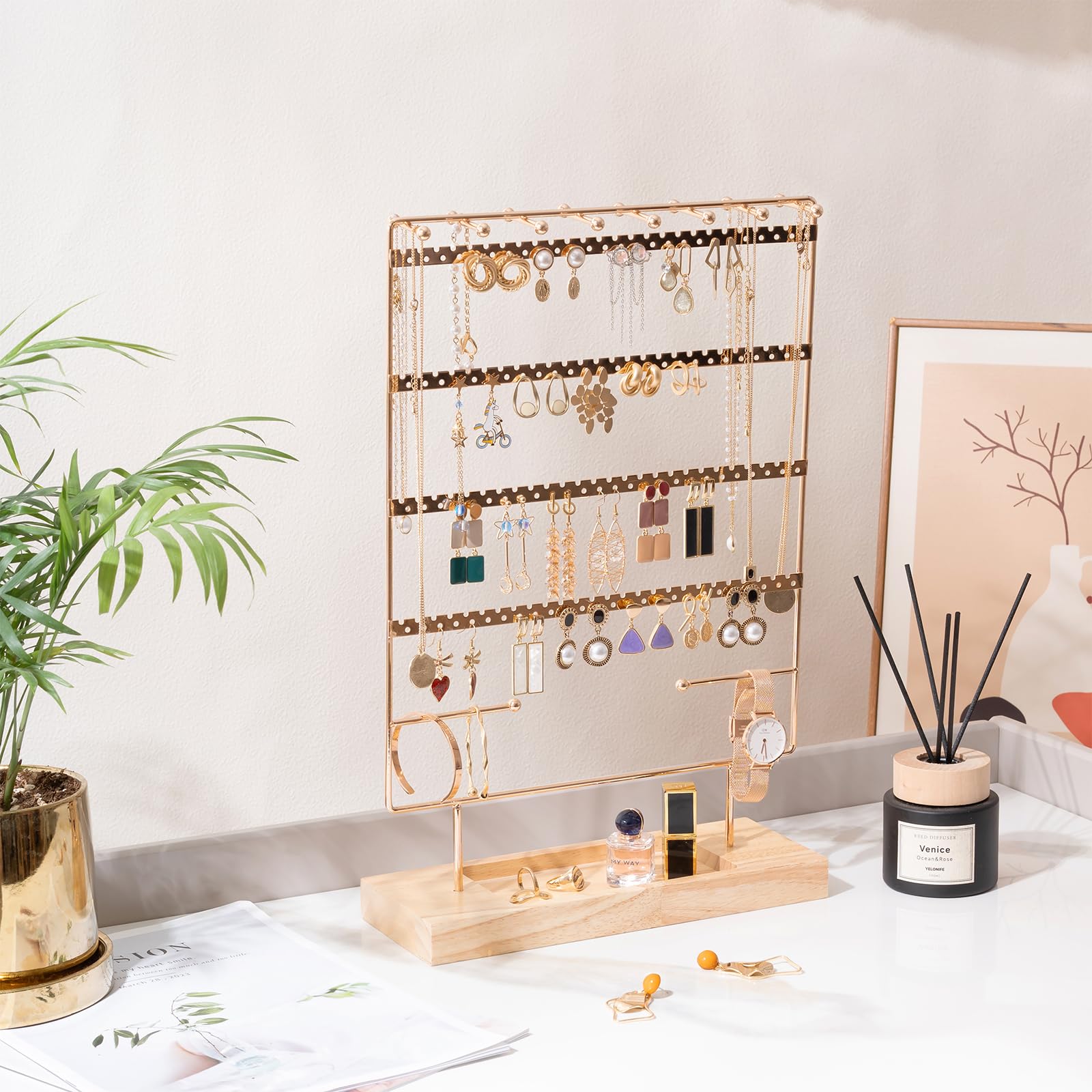 Suport pentru bijuterii cu 6 niveluri, 208 gauri pentru cercei, suport pentru lant cu doua fete, cu tava din lemn, auriu - imagine 5