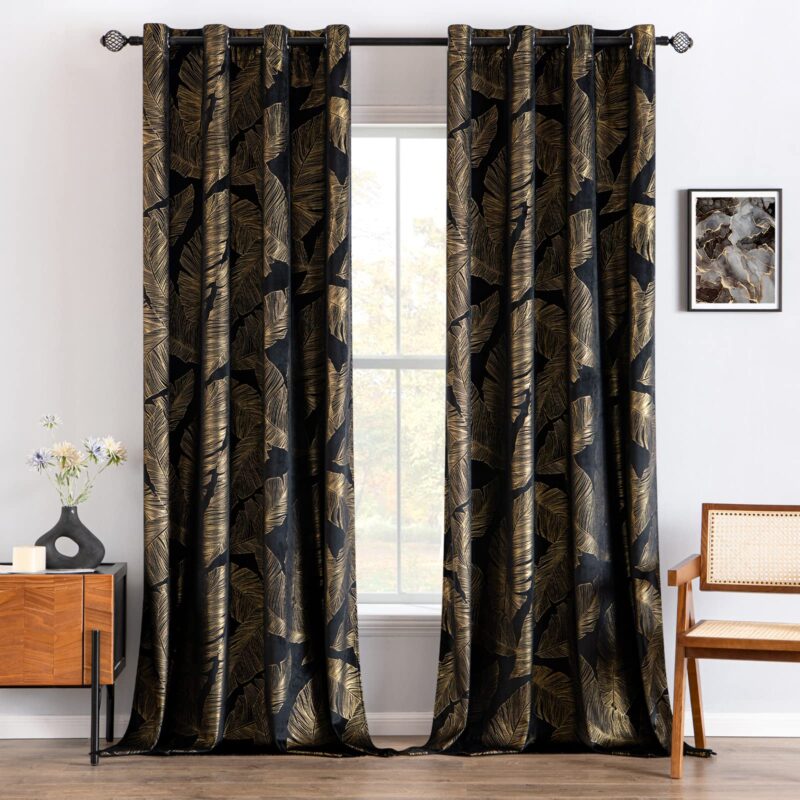 Draperii opace din catifea, negre, model cu frunze aurii, 2 buc., cu ocheti, 245x140cm